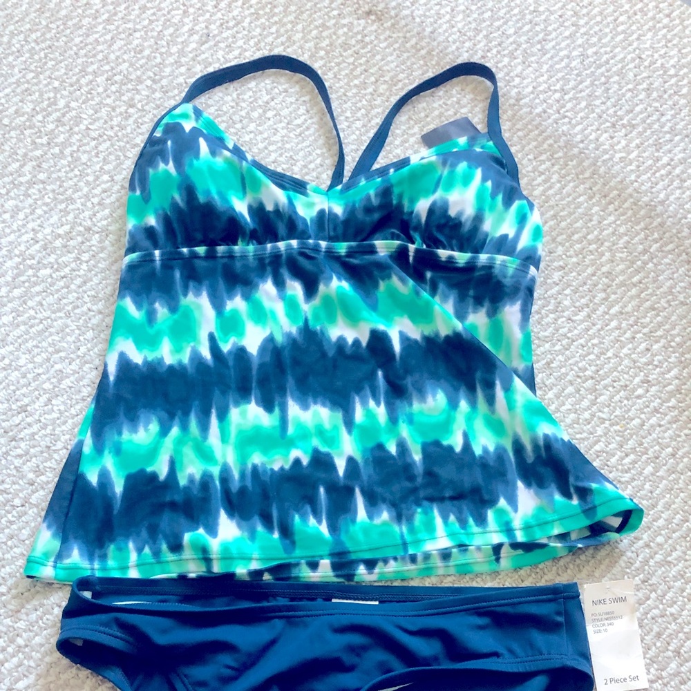 Nike bathing suit, two pieces. New, never worn.